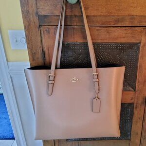 Coach 1671 Mollie Tote in Taupe Handbag Like New